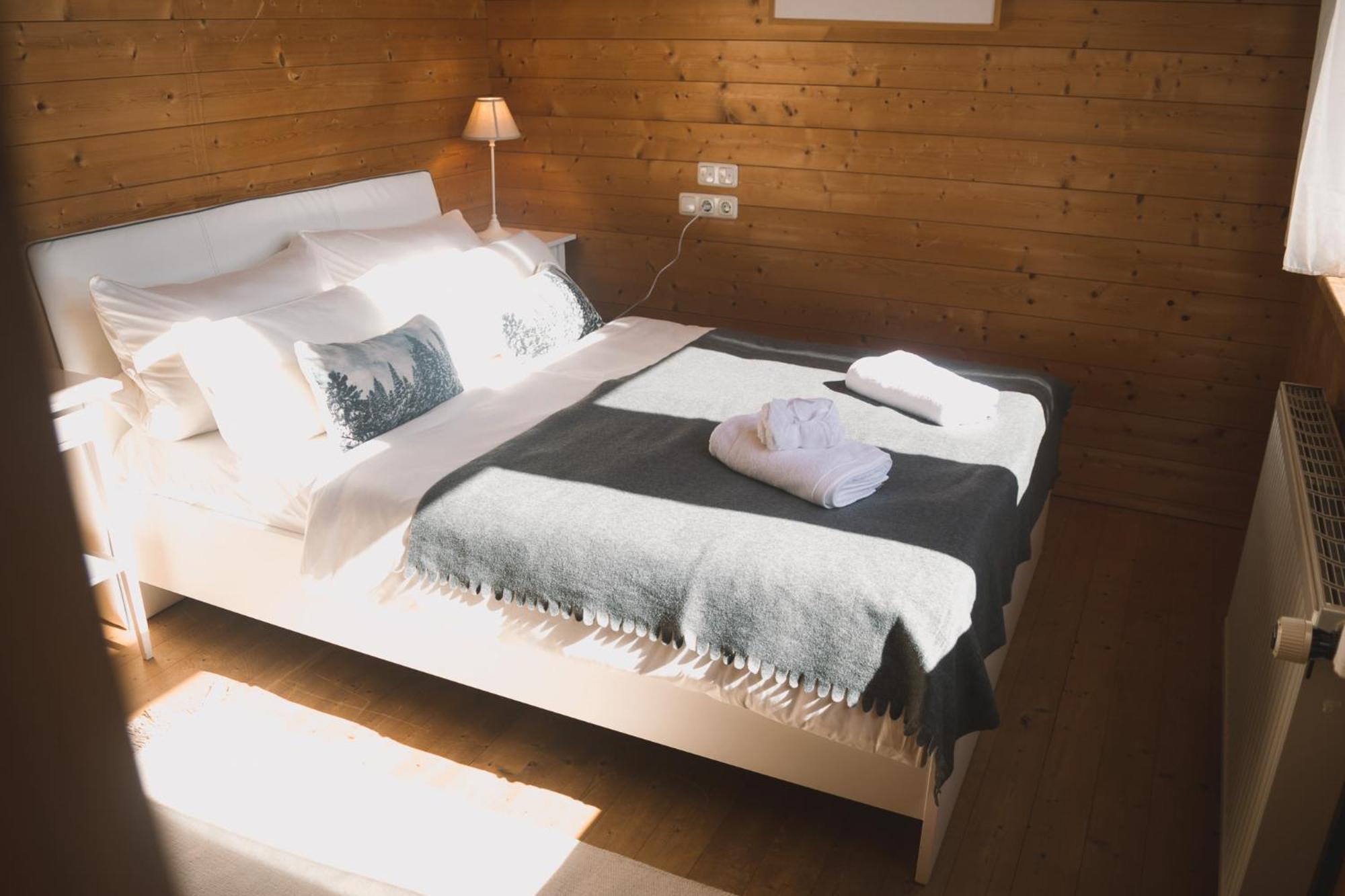 Naturnahes Familienchalet Mit Garten - Wifi - Netflix - Nur 15 Minuten Vom Chiemsee Und 35 Minuten Von Muenchen Entfernt Vogtareuth Εξωτερικό φωτογραφία